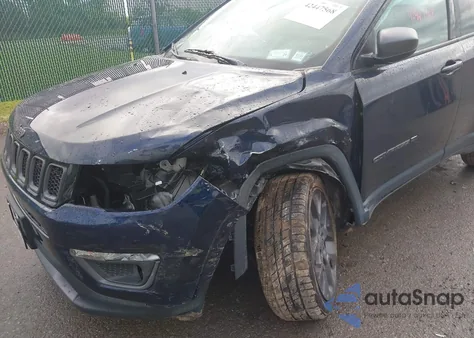 2021 Jeep Compass 80Th Anniversary 4X4 from USA, damaged, VIN 3C4NJDEB5MT520949